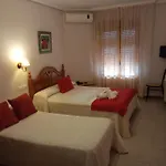 Glorias Hotel 2*