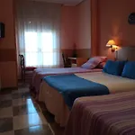 Glorias Hotel 2*