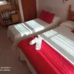 Glorias Hotel 2*