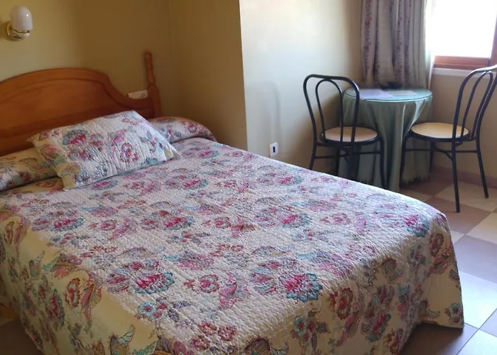 Hotel Glorias Torre de Santa María