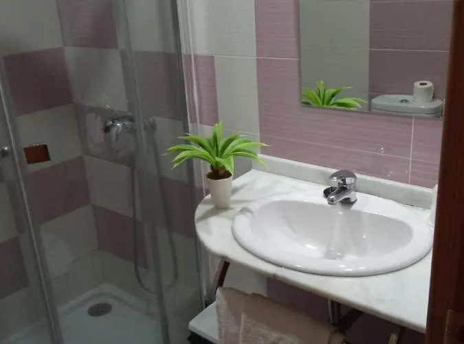 Отель Glorias 2*